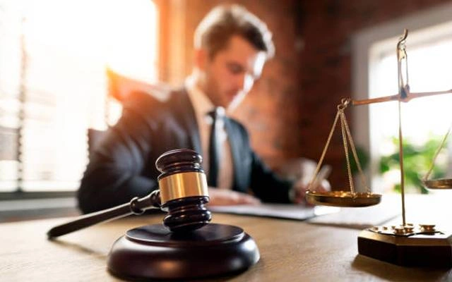 نمونه دادخواست دستور موقت منع نقل و انتقال خودرو + فایل کامل 1404